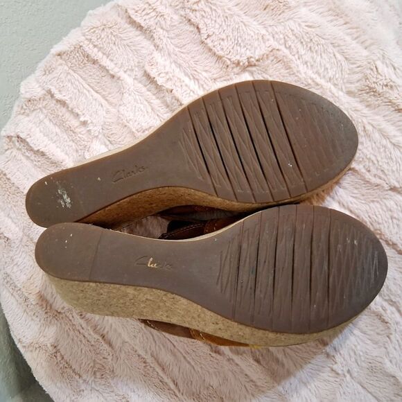 Clarks Brown and Yellow Wedge Sandals with Cork Platform Size 8.5M - Picture 8 of 9